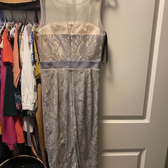 Grey lace Midi dress. - Picture 3 of 4